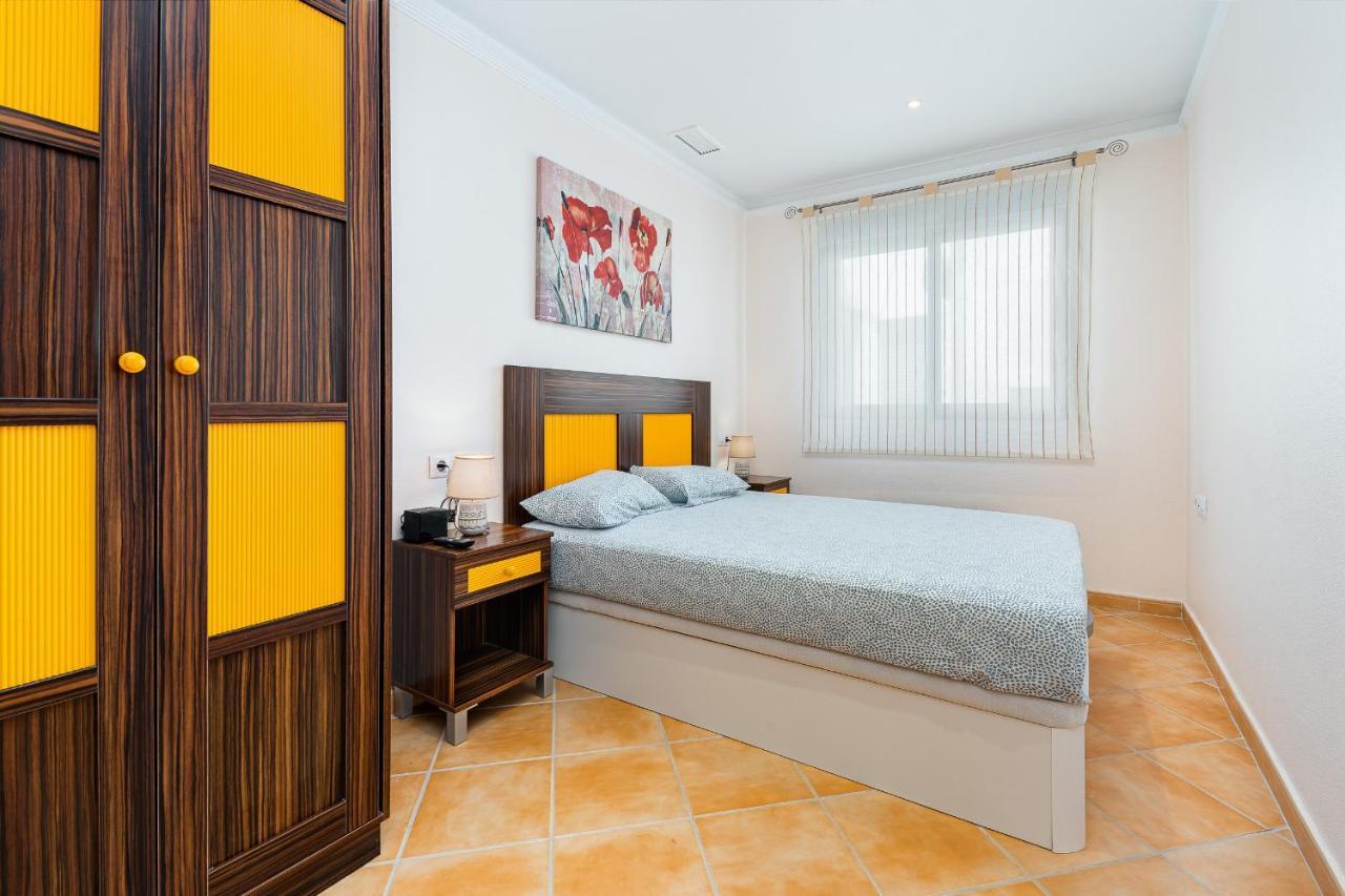 Mediterranean Apart Los Palacios Los Palacios  Экстерьер фото